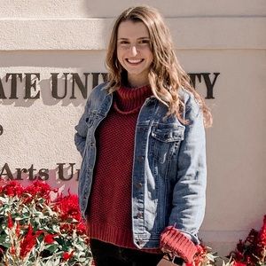 Meet your Posher, Ella